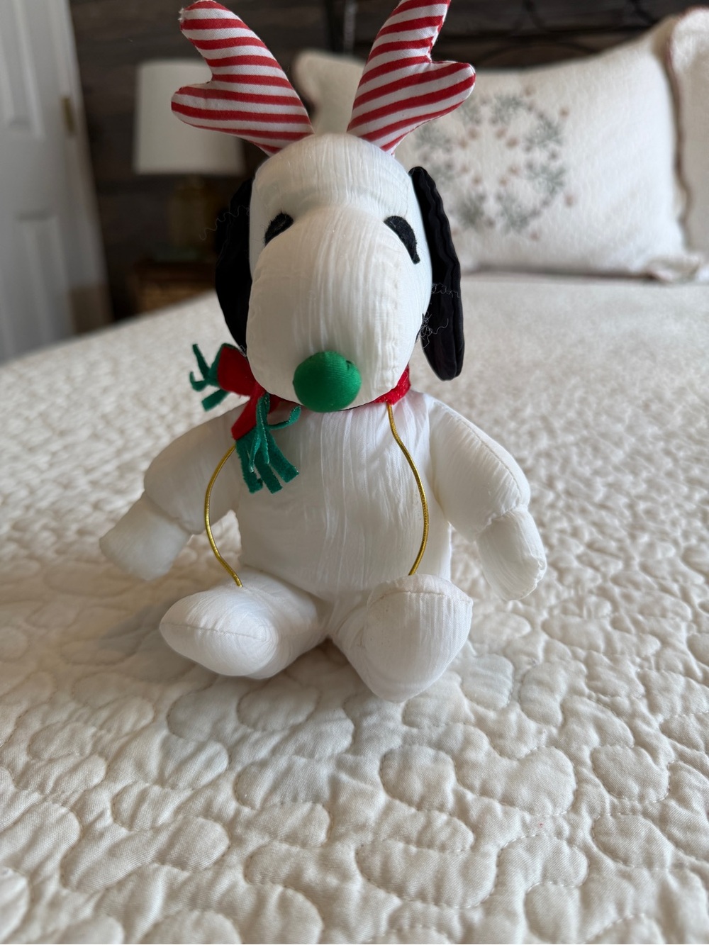 Peanuts Plush Reindeer SnoopyStuffed Animal Toy Christmas Holiday White Black 6"